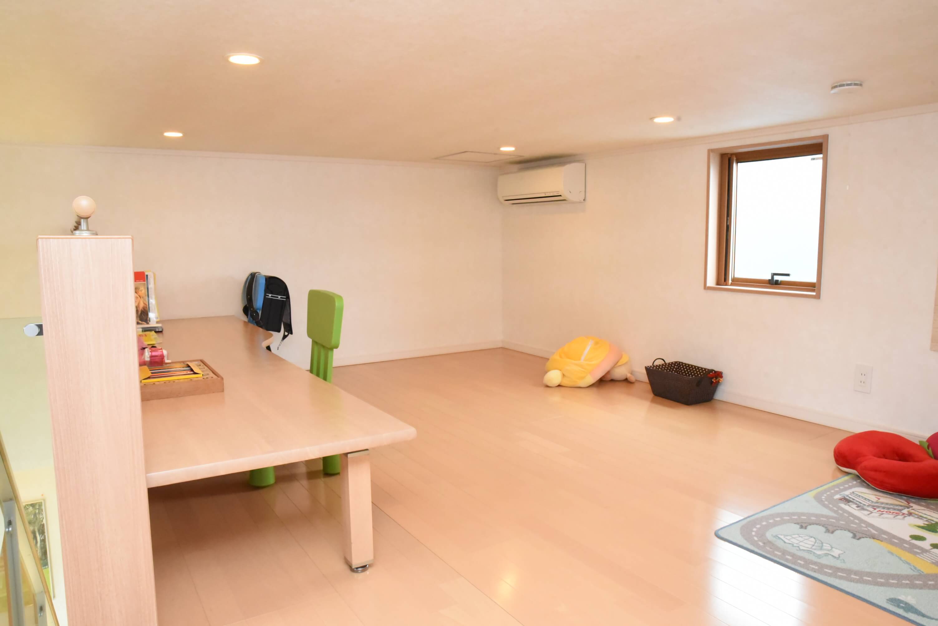 八王子展示場の屋根裏