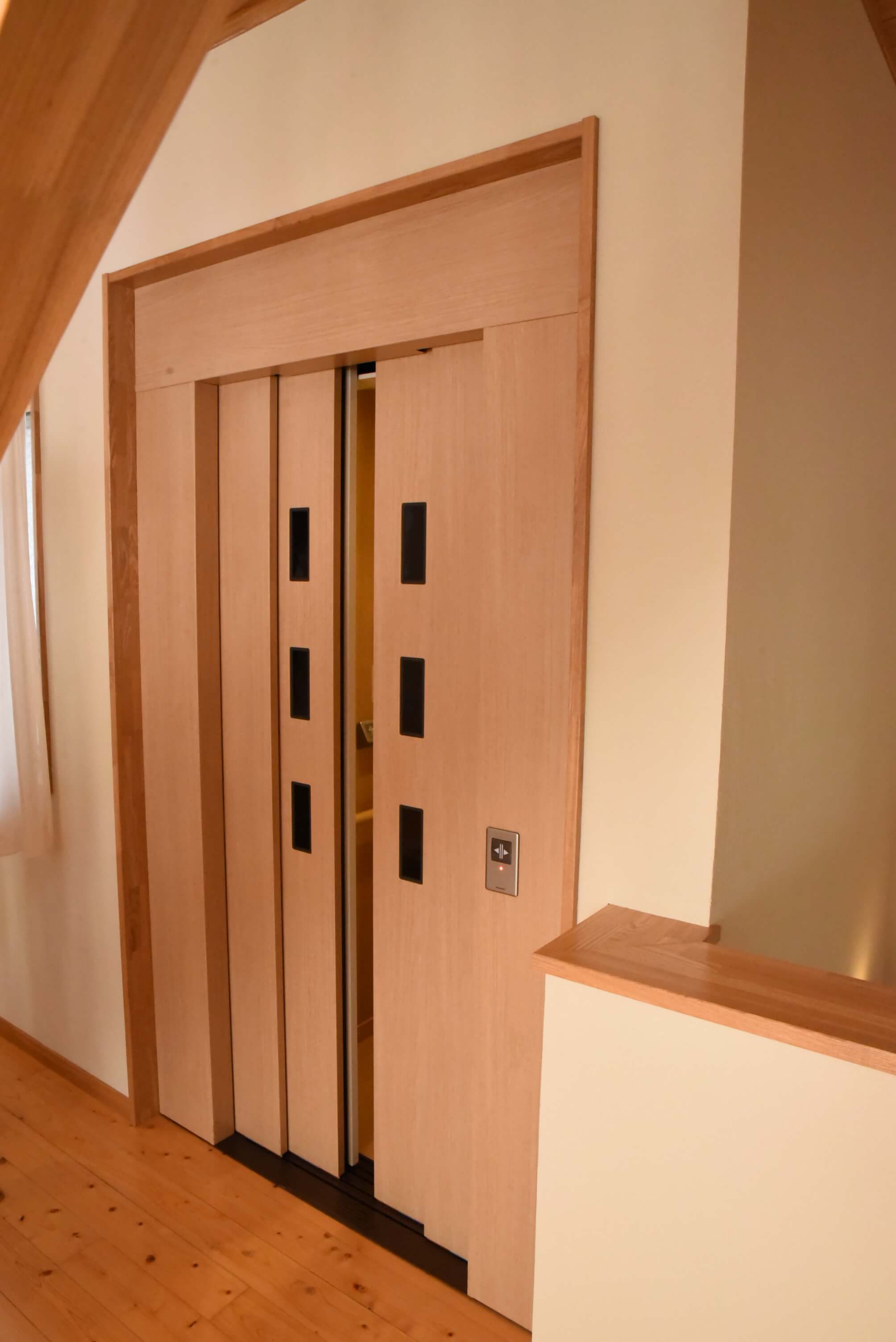 みなみ野展示場のエレベーター